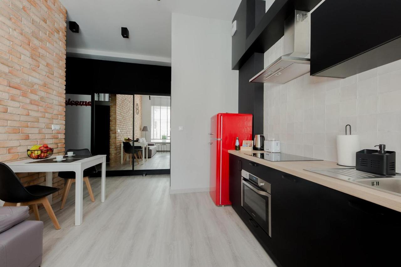 4 Eco Apart Chateau Jagiellonska 22 Warszawa Old Town Exterior photo
