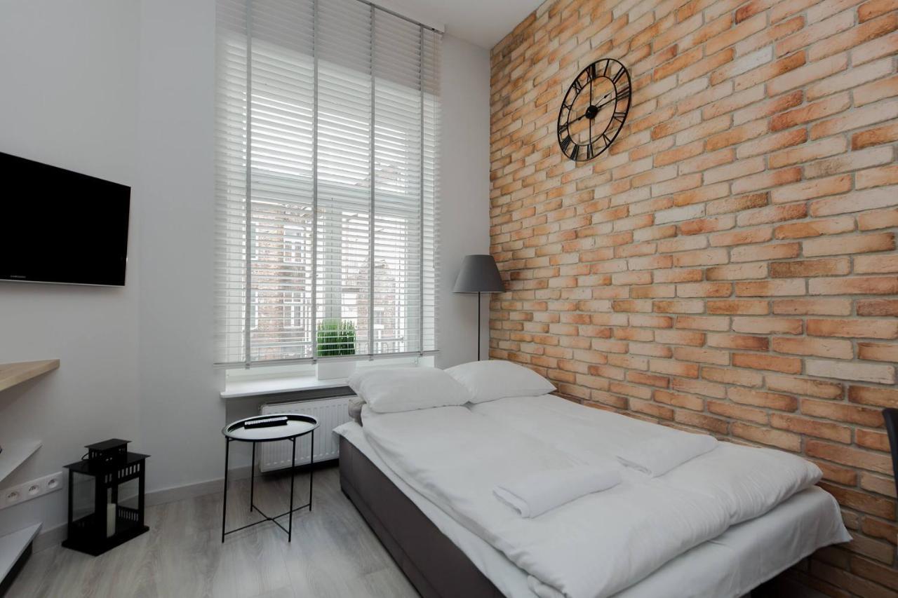 4 Eco Apart Chateau Jagiellonska 22 Warszawa Old Town Exterior photo